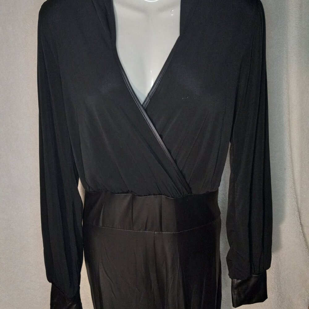 Jumper - Picture 2 of 2